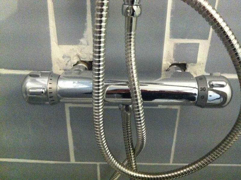 Régler un problème de fuite de mitigeur de douche, Croix, Réparer une — free download