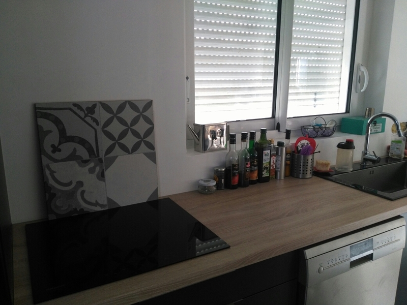 Pose d'une credence en carrelage., Vertou, Bricolage ...