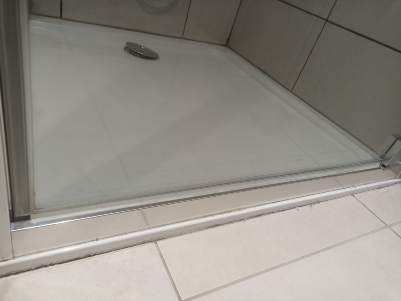 Refaire joint cabine de douche, Enghienlesbains, Refaire joints salle